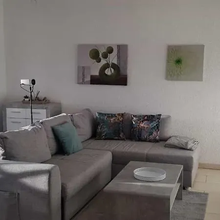 Easystay#4 Cinema In Kliniknaehe Mit Balkon, Boxspringbett & Netflix Бад-Эйнхаузен