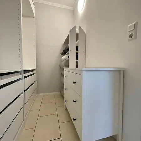 Easystay#4 Cinema In Kliniknaehe Mit Balkon, Boxspringbett & Netflix Апартаменты Бад-Эйнхаузен