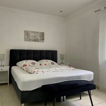 Easystay#4 Cinema In Kliniknaehe Mit Balkon, Boxspringbett & Netflix Apartment