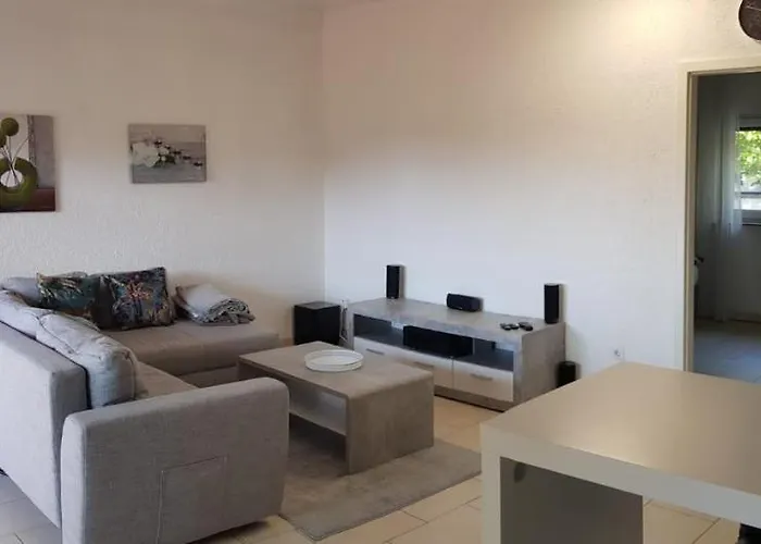 Easystay#4 Cinema In Kliniknaehe Mit Balkon, Boxspringbett & Netflix * Bad Oeynhausen